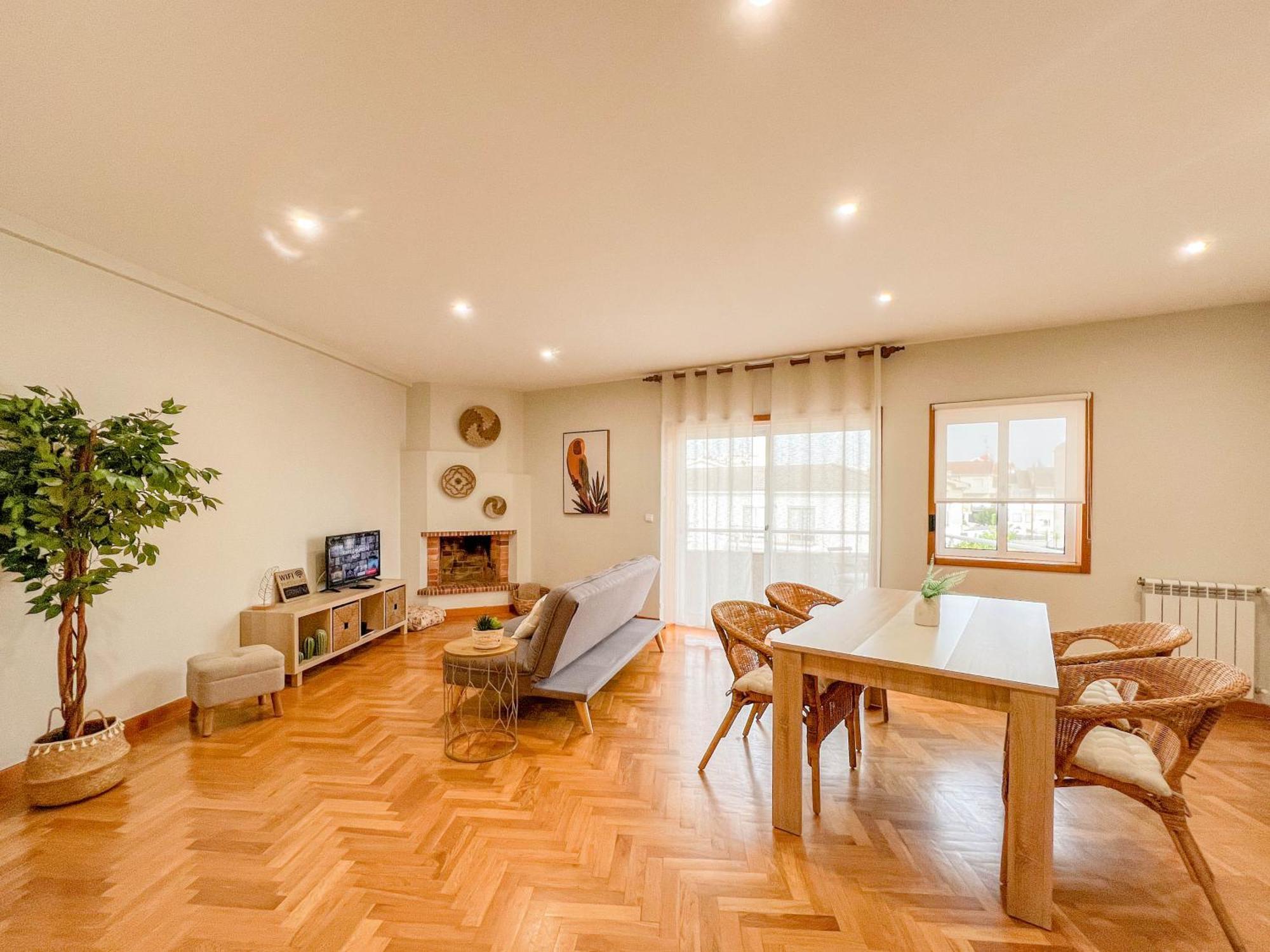 Comfortable Apartment In ויאנה דו קסטלו מראה חיצוני תמונה